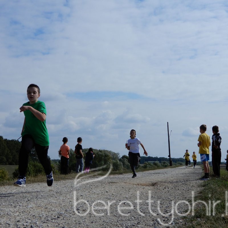 Mezei futóbajnokság Berettyóújfaluban 26